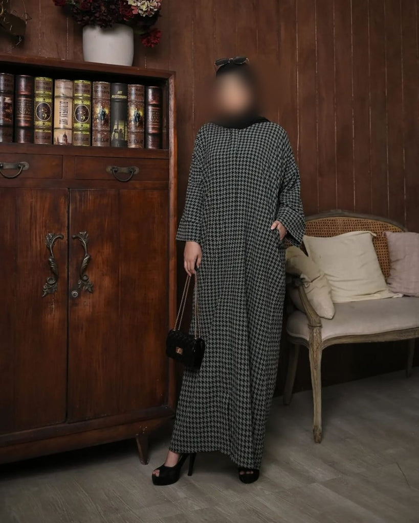 Green Hounds Abaya HAC_0086