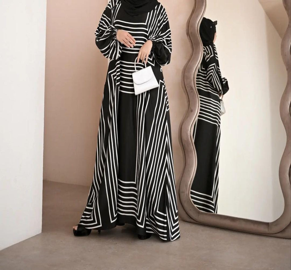 Black Line White Abaya NAC-006