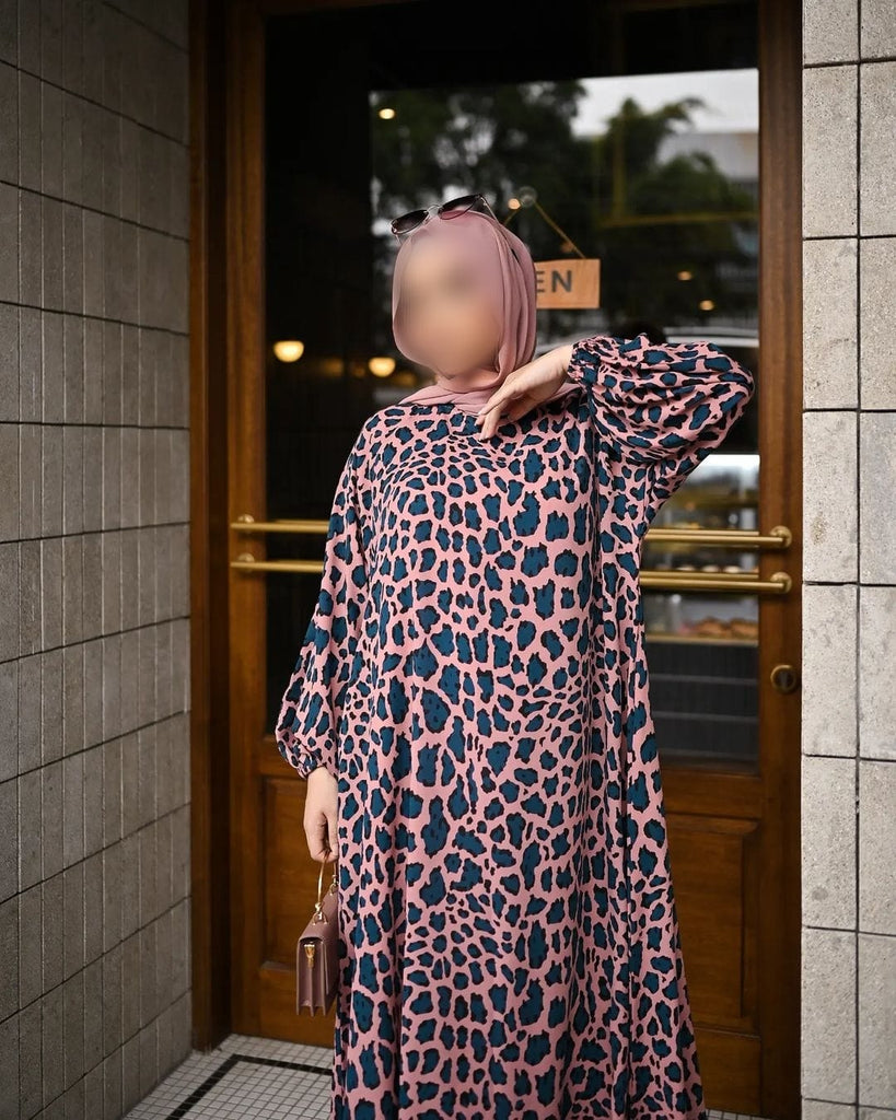 Pentelova Abaya NAC-044