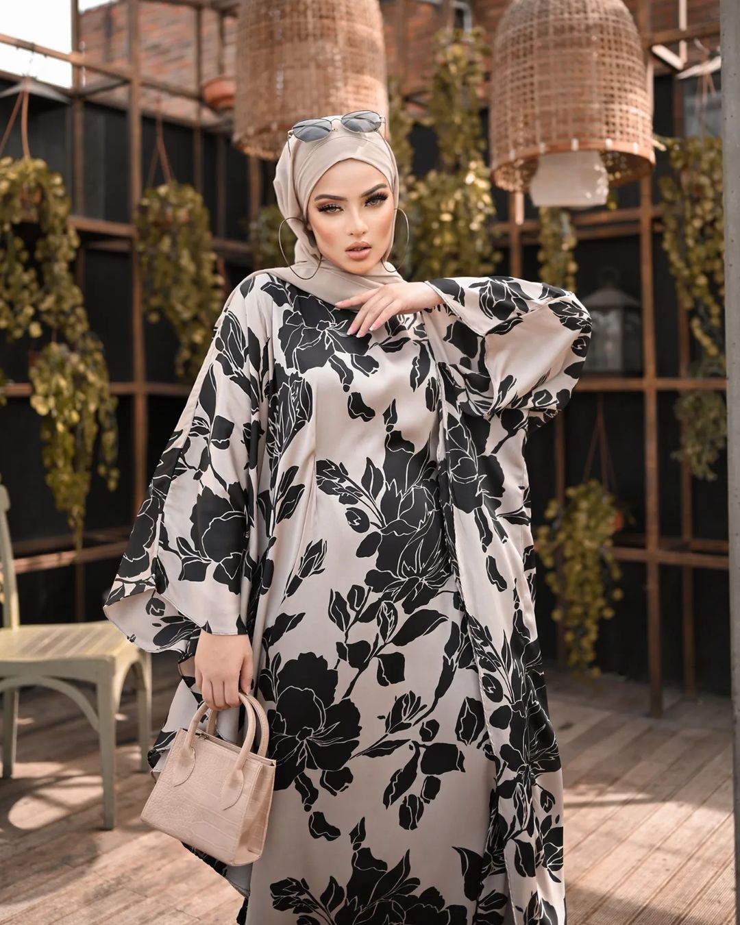 Floral Black Floral Kaftan Abaya HLK-0088