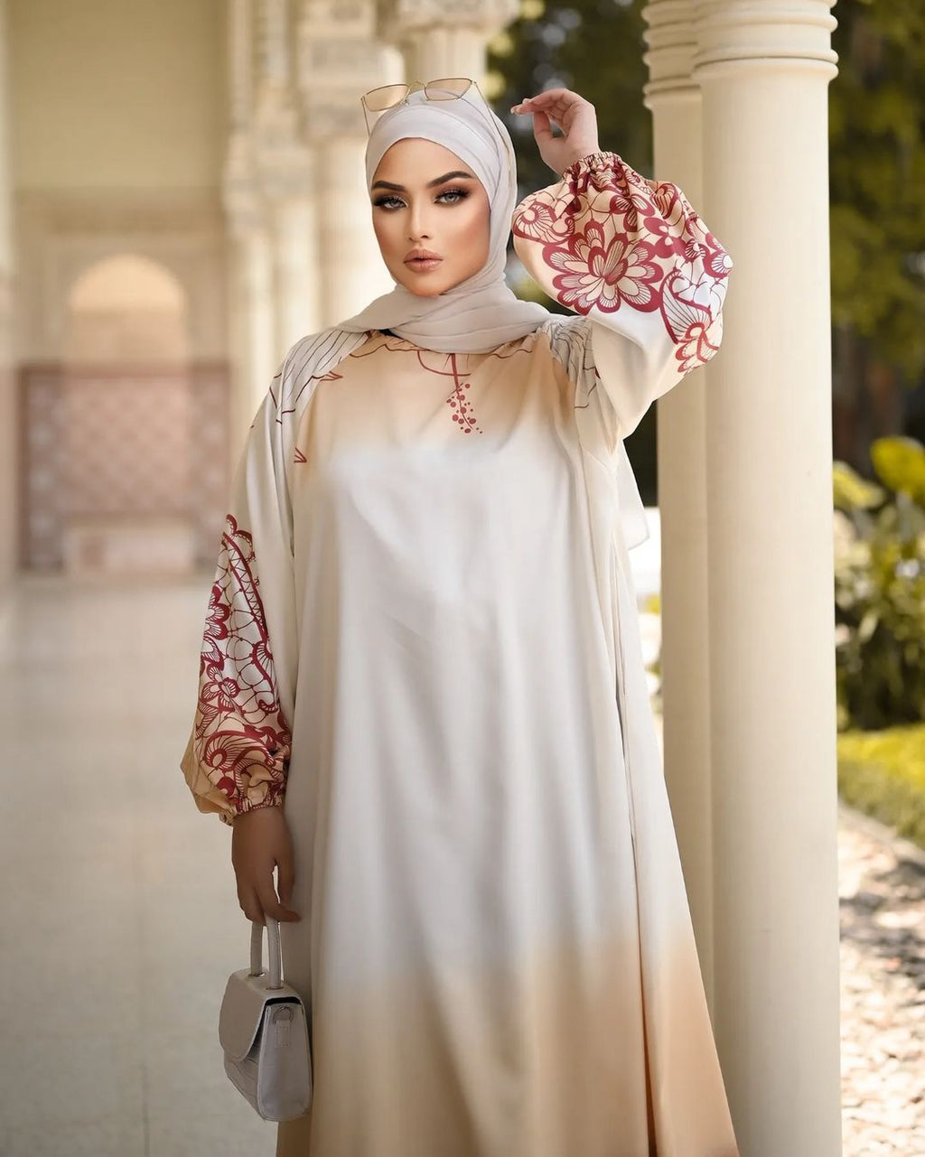 White Brown Abaya HAC_0170