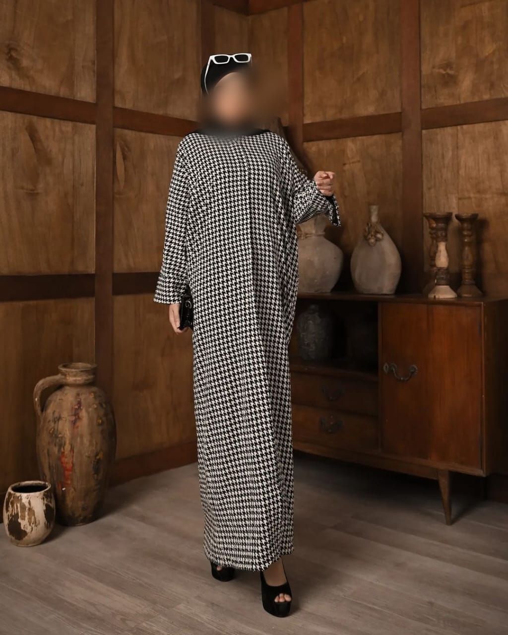 Off-white Hounds Abaya HAC_0127