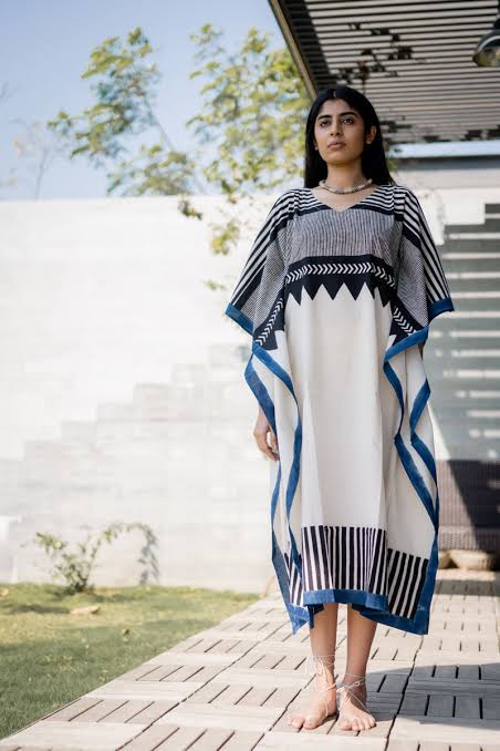 Lines Geomatric Kaftan Lawn HLK-0004