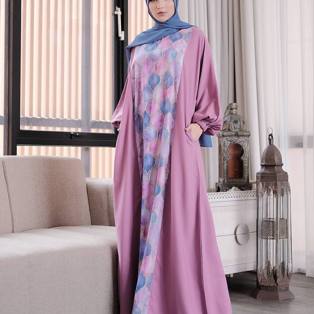 Pink Abaya HAC_0131