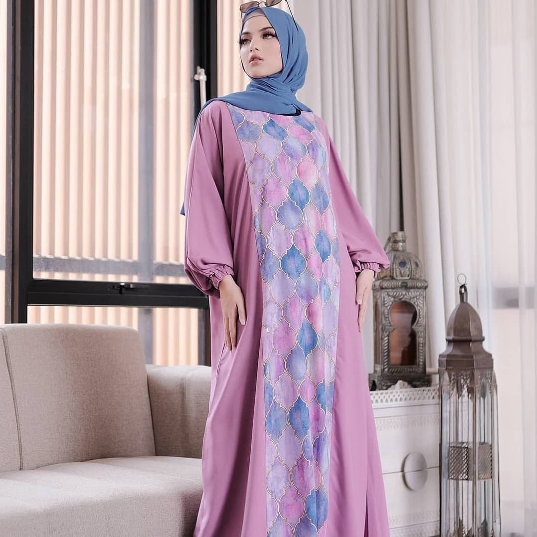Pink Abaya HAC_0131