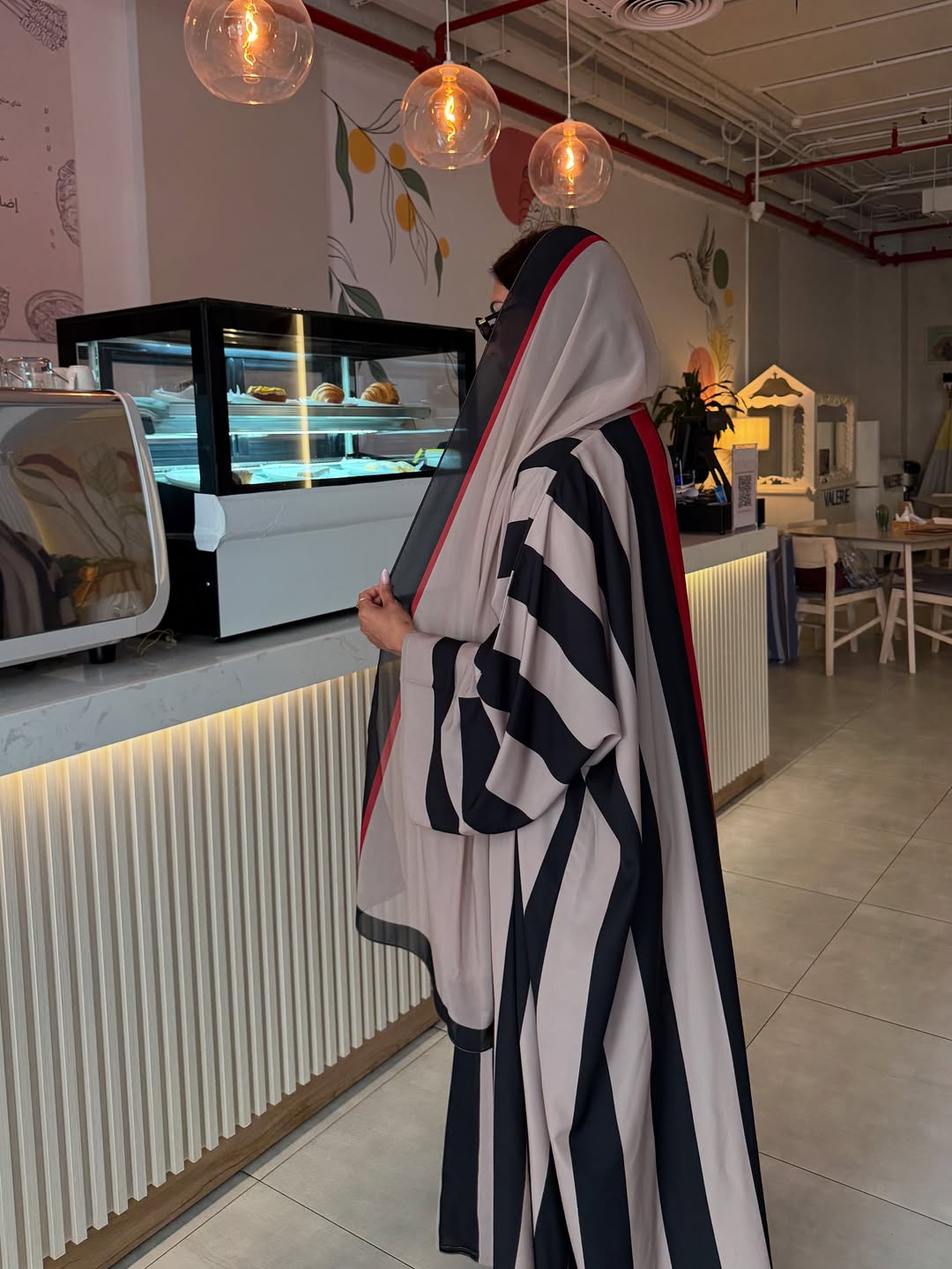 Lines Abaya Gown with Scarf