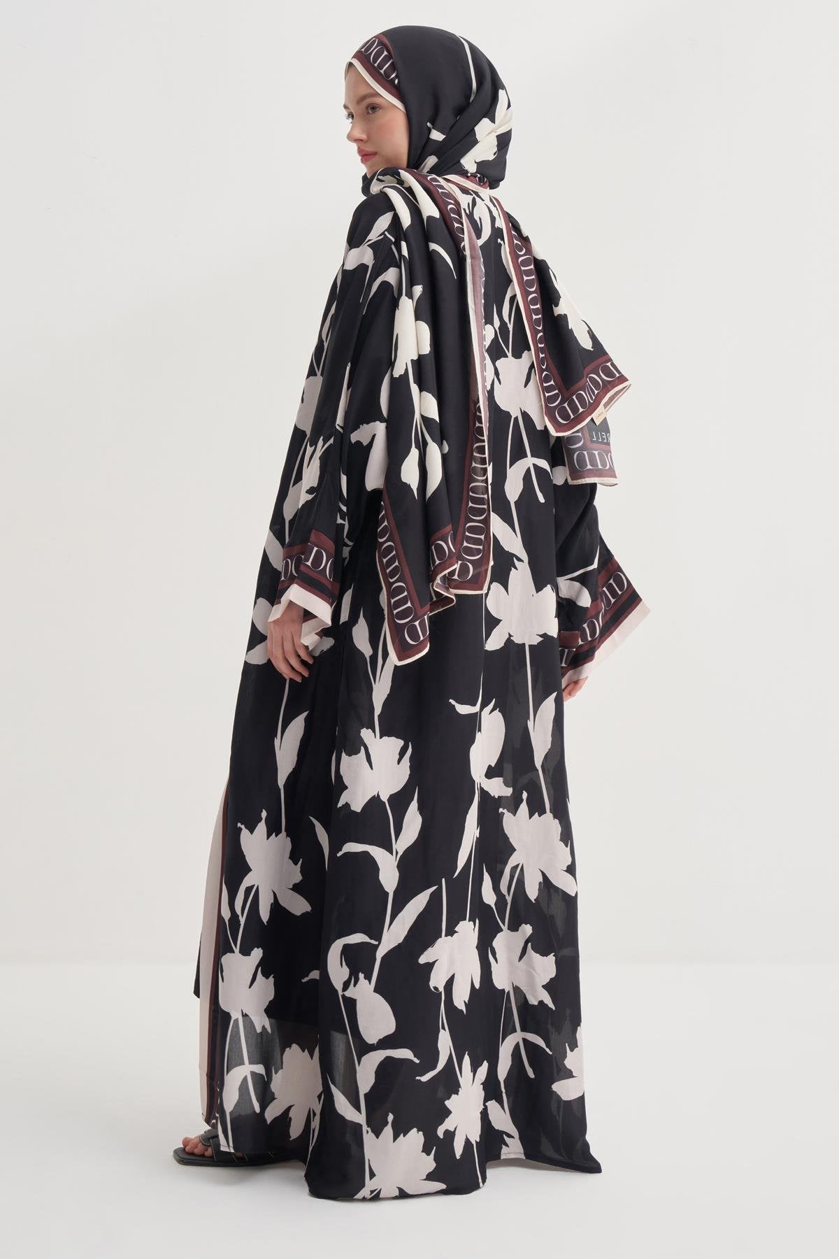 Black flush Abaya Gown set